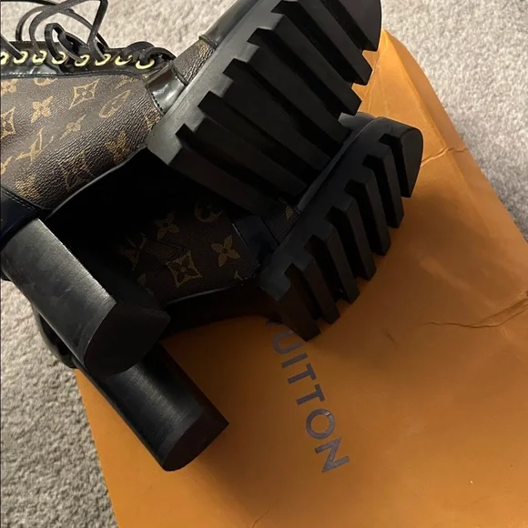 Louis Vuitton Monogram Black and Brown Lace-Up Boots - Picture 3 of 7